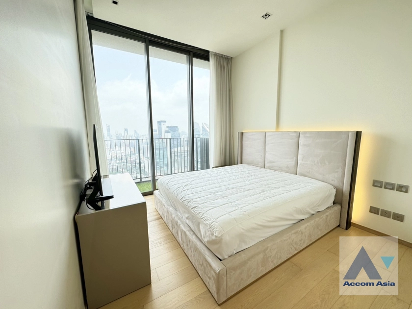 5  2 br Condominium For Sale in Ploenchit ,Bangkok BTS Chitlom at 28 Chidlom AA43451