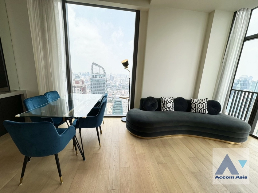  1  2 br Condominium For Sale in Ploenchit ,Bangkok BTS Chitlom at 28 Chidlom AA43451