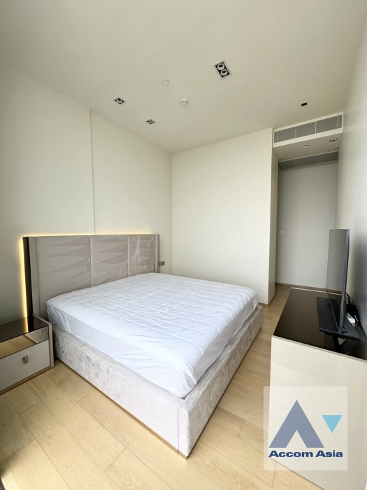 6  2 br Condominium For Sale in Ploenchit ,Bangkok BTS Chitlom at 28 Chidlom AA43451