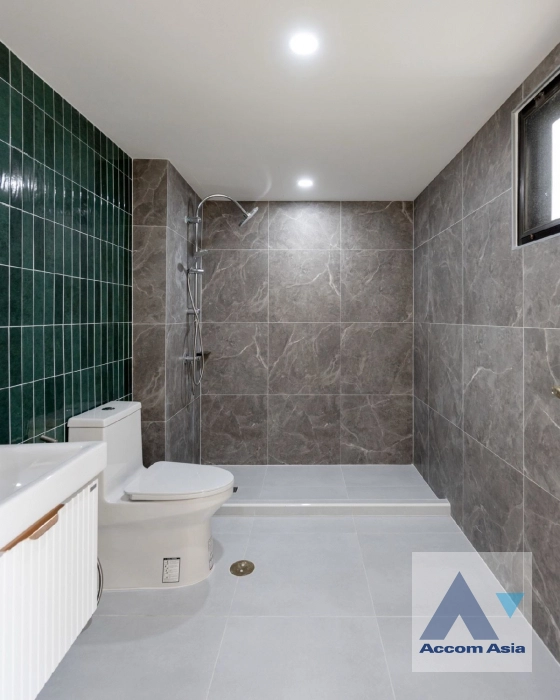 15  3 br Condominium For Sale in Sukhumvit ,Bangkok BTS Asok - MRT Sukhumvit at Prestige Tower AA43454