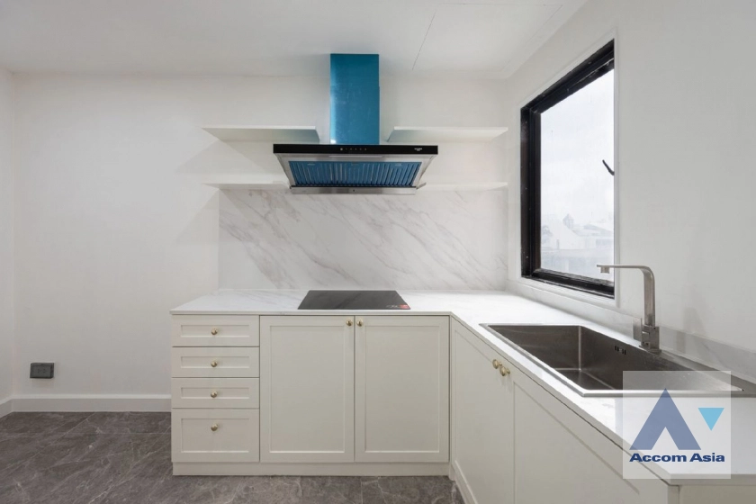 7  3 br Condominium For Sale in Sukhumvit ,Bangkok BTS Asok - MRT Sukhumvit at Prestige Tower AA43454