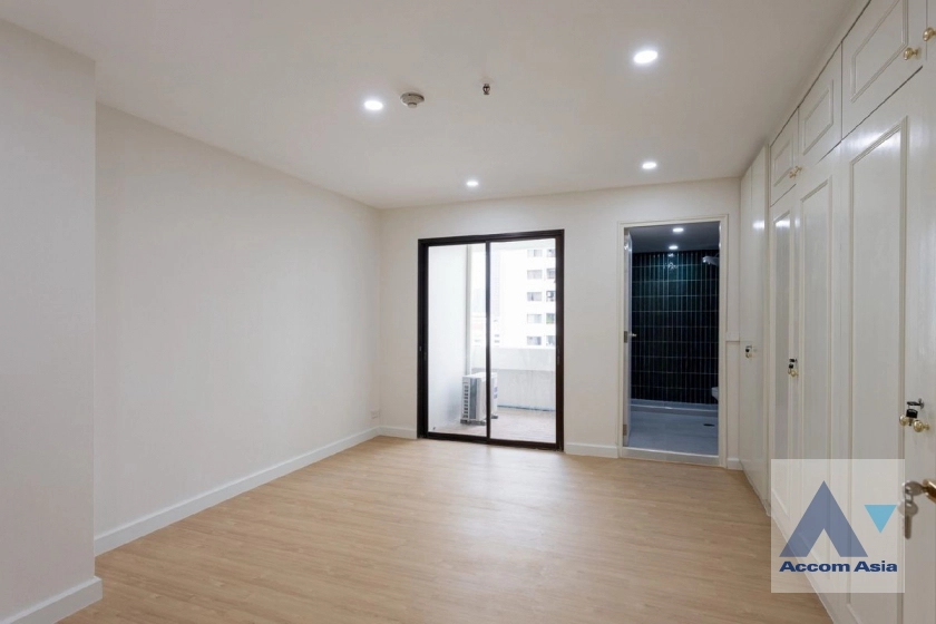 18  3 br Condominium For Sale in Sukhumvit ,Bangkok BTS Asok - MRT Sukhumvit at Prestige Tower AA43454