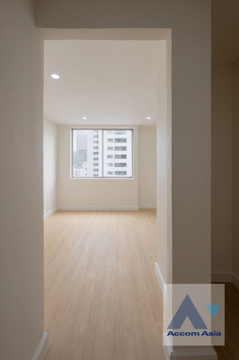 24  3 br Condominium For Sale in Sukhumvit ,Bangkok BTS Asok - MRT Sukhumvit at Prestige Tower AA43454
