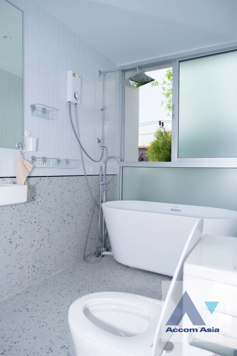 13  4 br House for rent and sale in Sukhumvit ,Bangkok BTS Bang Chak AA43455