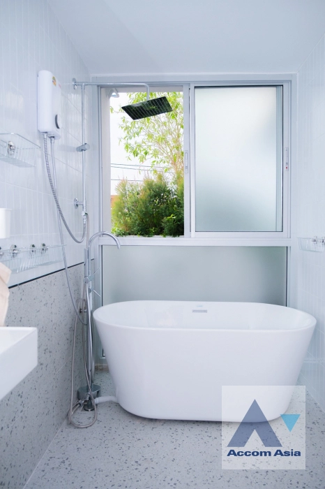 14  4 br House for rent and sale in Sukhumvit ,Bangkok BTS Bang Chak AA43455