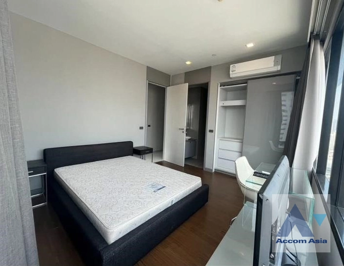  1  2 br Condominium For Rent in Silom ,Bangkok BTS Chong Nonsi at M Silom AA43459