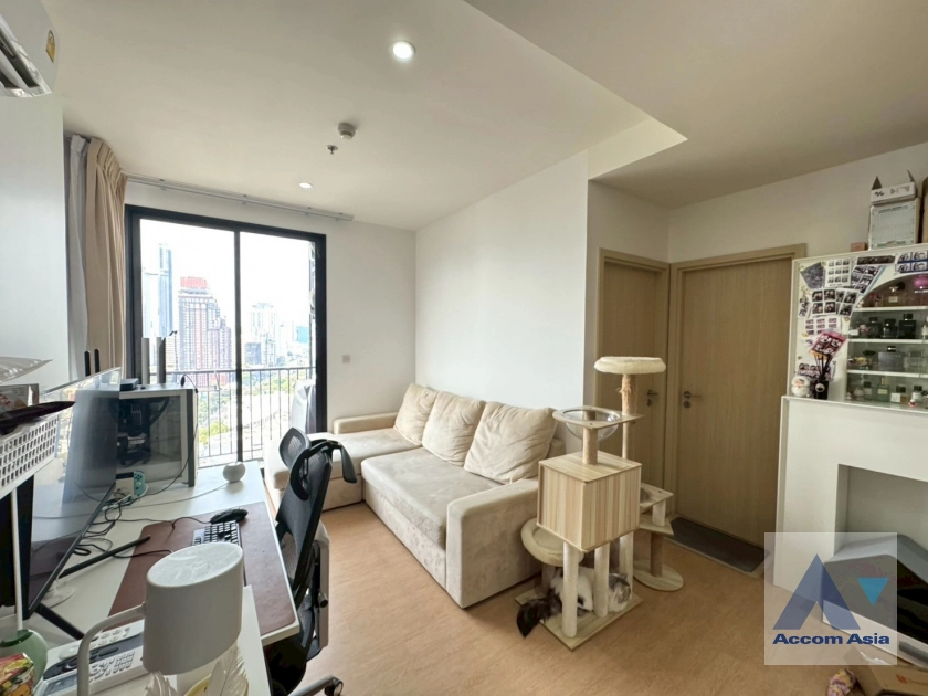Fully Furnished, Pet friendly | Maru Ekkamai 2 Condominium  1 Bedroom for Sale BTS Ekkamai in Sukhumvit Bangkok