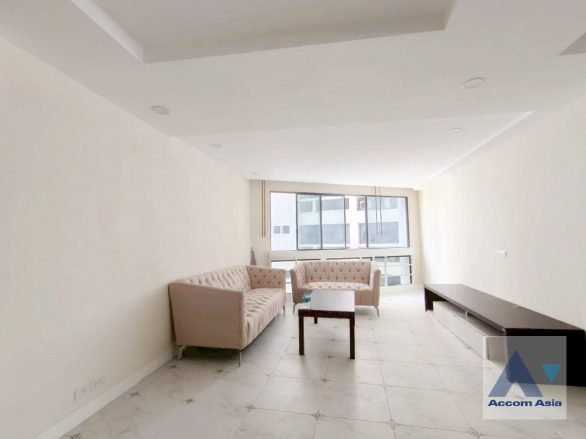 unitPet friendly |  3 Bedrooms  Condominium For Rent in Sukhumvit, Bangkok  (AA43467)