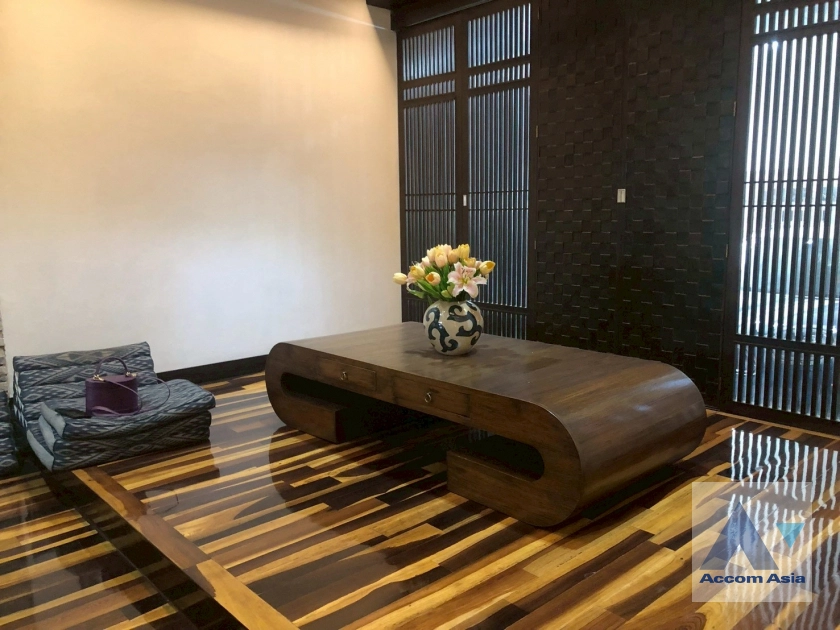 5  5 br Townhouse for rent and sale in Sathorn ,Bangkok BRT Nararam 3 at Modern style AA43471