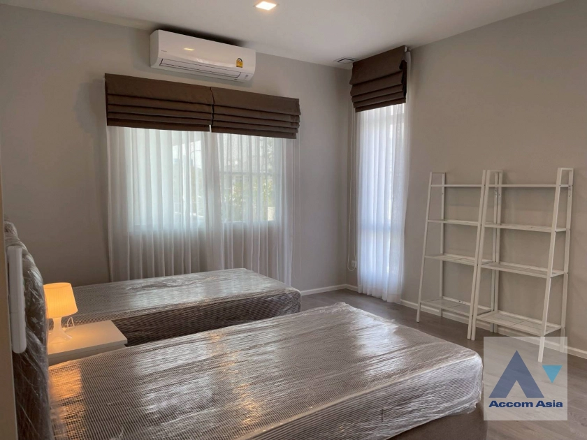 13  4 br House For Rent in Pattanakarn ,Bangkok  at Mantana Bangna-Wongwaen AA43473