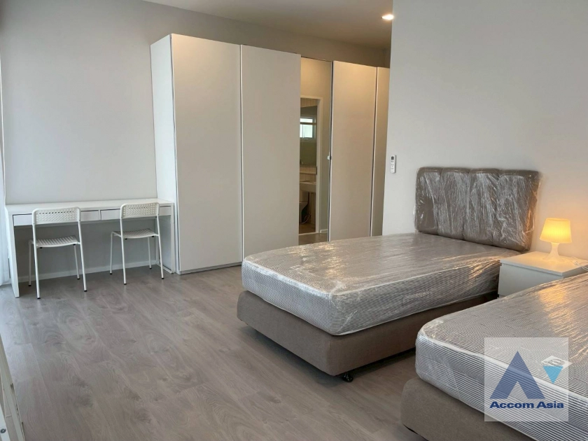 12  4 br House For Rent in Pattanakarn ,Bangkok  at Mantana Bangna-Wongwaen AA43473