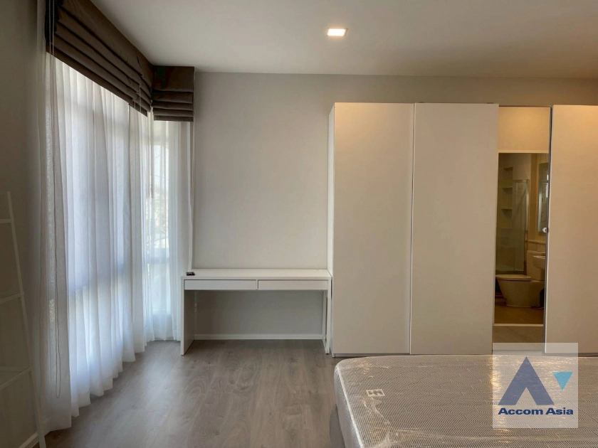 14  4 br House For Rent in Pattanakarn ,Bangkok  at Mantana Bangna-Wongwaen AA43473