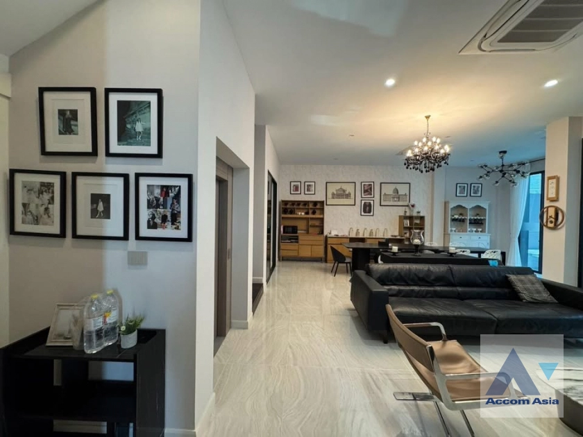 6  5 br House For Rent in Lat Phrao ,Bangkok  at THE HONOR YOTHINPATTANA AA43474