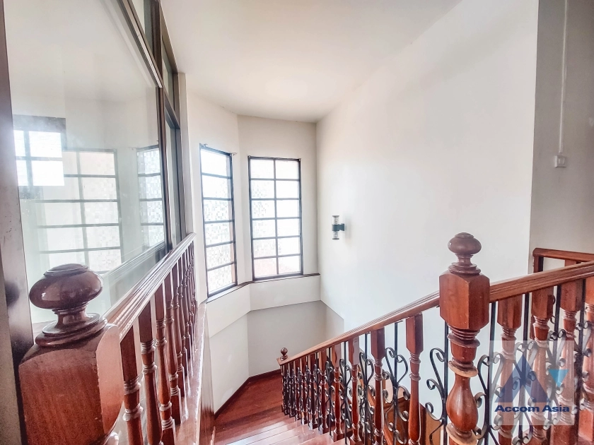 17  3 br House for rent and sale in Phaholyothin ,Bangkok  95771