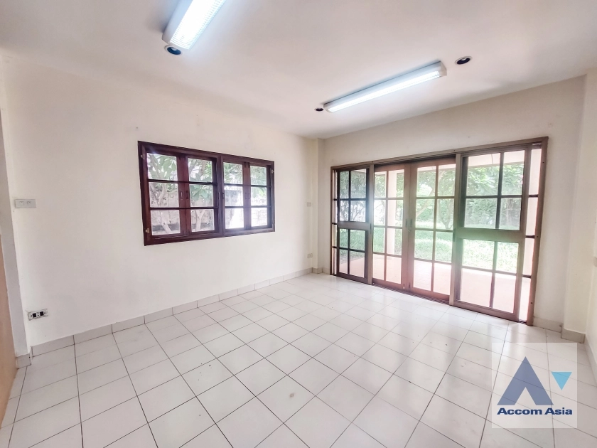 26  3 br House for rent and sale in Phaholyothin ,Bangkok  95771