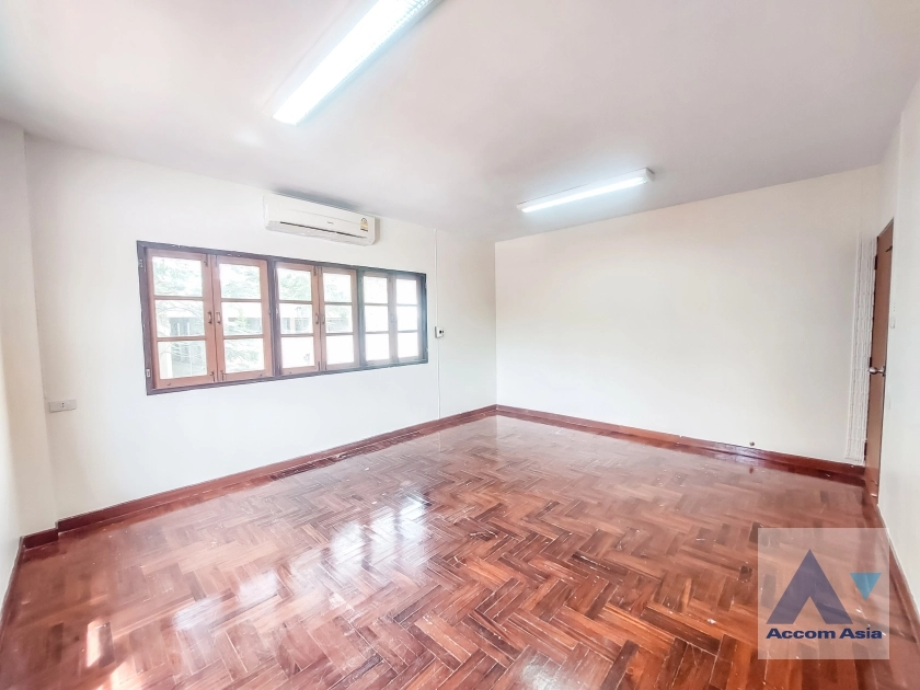 15  3 br House for rent and sale in Phaholyothin ,Bangkok  95771