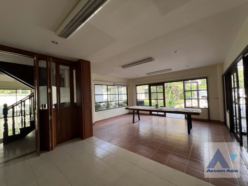 6  3 br House For Rent in Phaholyothin ,Bangkok  95771