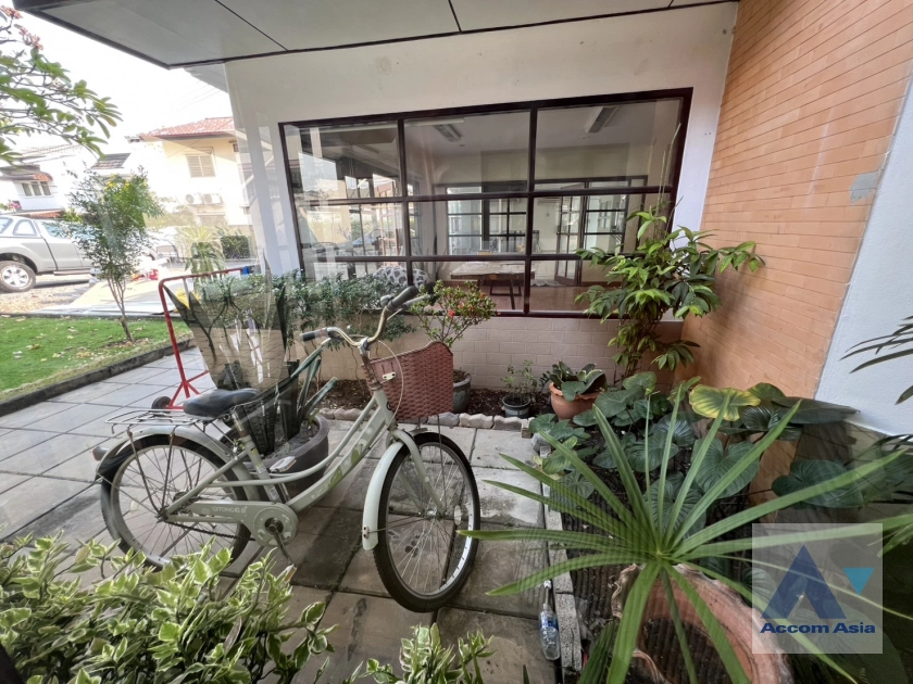 28  3 br House For Rent in Phaholyothin ,Bangkok  95771