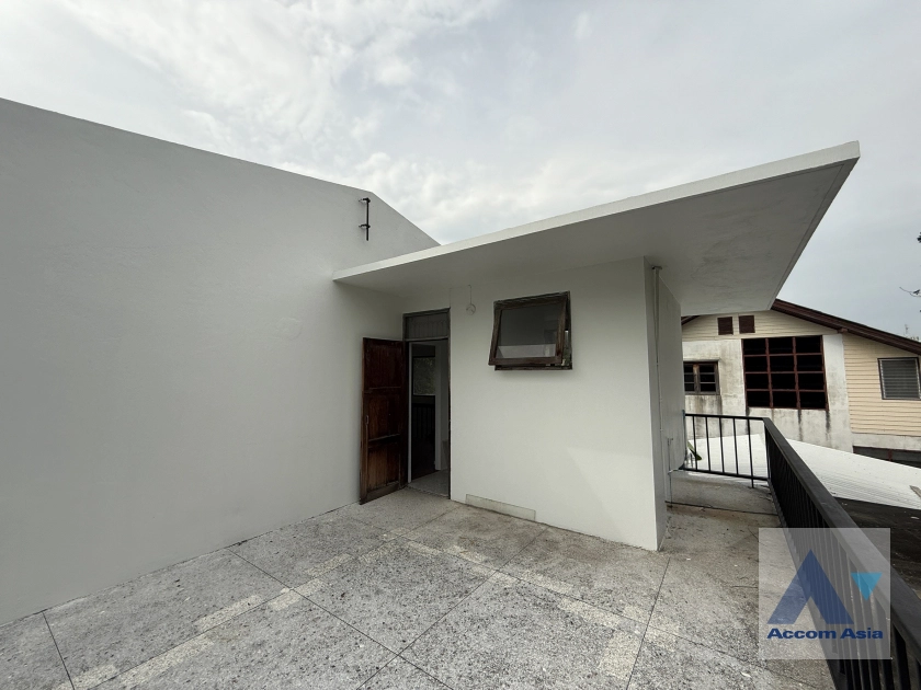 8  6 br House For Rent in Lat Phrao ,Bangkok  AA43483