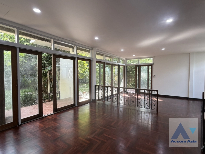  1  6 br House For Rent in Lat Phrao ,Bangkok  AA43483