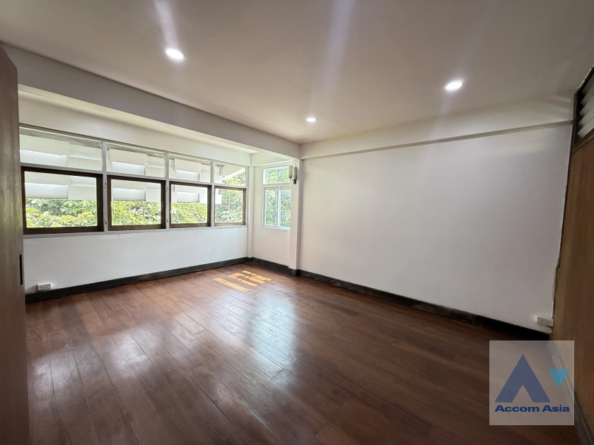 6  6 br House For Rent in Lat Phrao ,Bangkok  AA43483