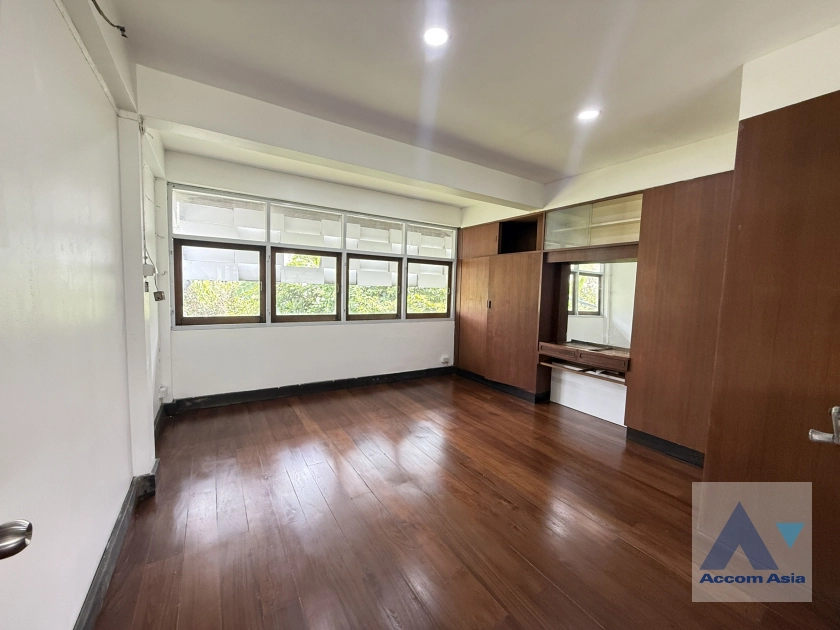 5  6 br House For Rent in Lat Phrao ,Bangkok  AA43483