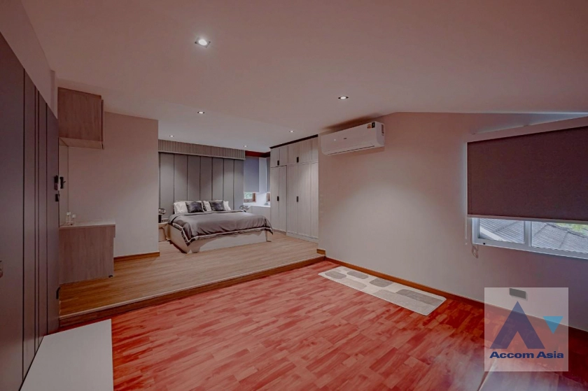 44  5 br House for rent and sale in Sukhumvit ,Bangkok BTS Punnawithi AA43488