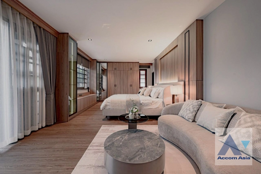 23  5 br House for rent and sale in Sukhumvit ,Bangkok BTS Punnawithi AA43488