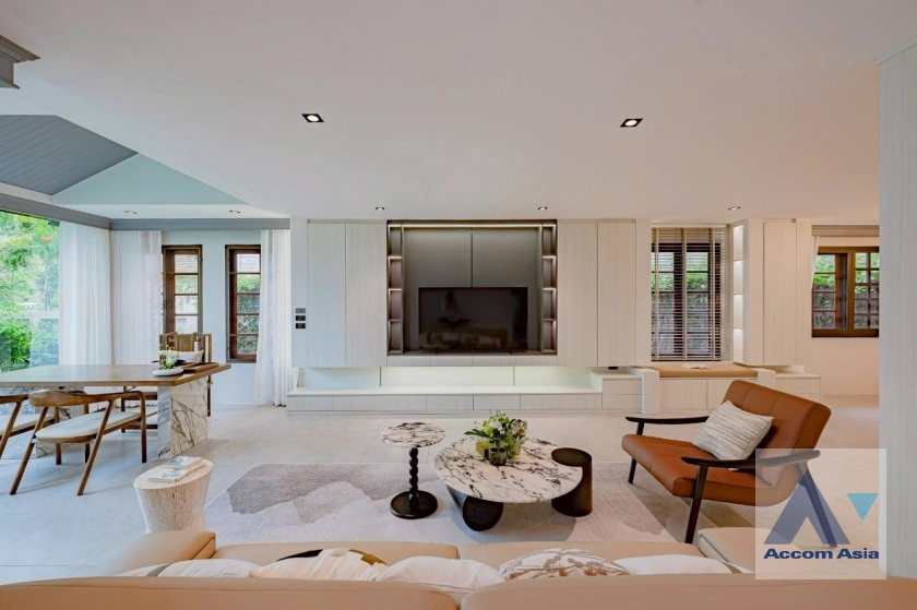 7  5 br House for rent and sale in Sukhumvit ,Bangkok BTS Punnawithi AA43488