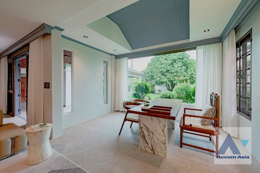 16  5 br House for rent and sale in Sukhumvit ,Bangkok BTS Punnawithi AA43488