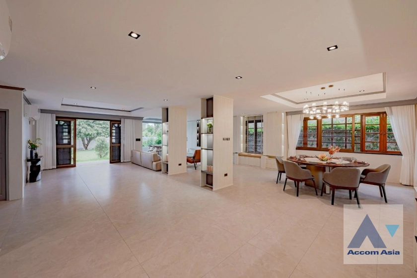 10  5 br House for rent and sale in Sukhumvit ,Bangkok BTS Punnawithi AA43488