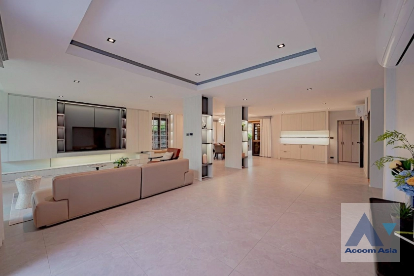 6  5 br House for rent and sale in Sukhumvit ,Bangkok BTS Punnawithi AA43488