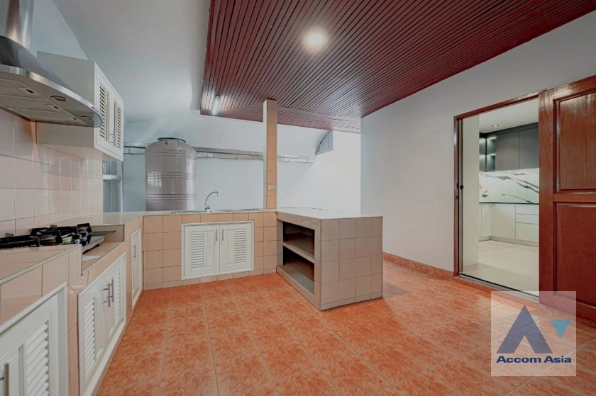 46  5 br House for rent and sale in Sukhumvit ,Bangkok BTS Punnawithi AA43488