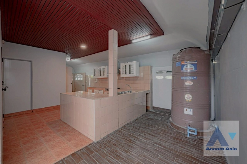 56  5 br House for rent and sale in Sukhumvit ,Bangkok BTS Punnawithi AA43488