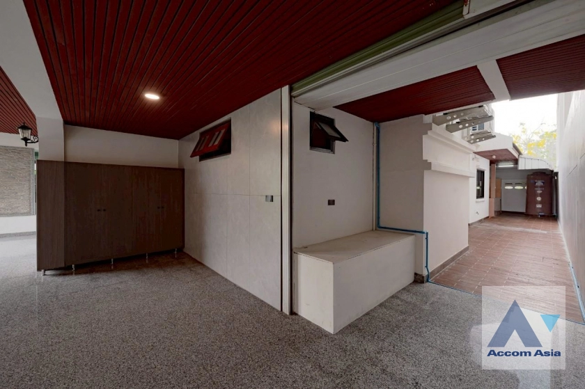 57  5 br House for rent and sale in Sukhumvit ,Bangkok BTS Punnawithi AA43488