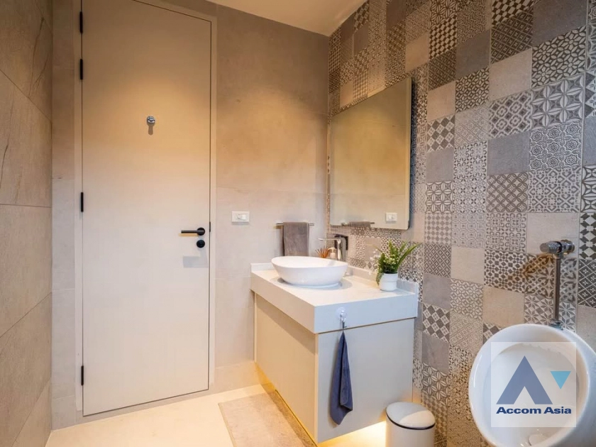 21  3 br House for rent and sale in Pattanakarn ,Bangkok  at Noble Thara Phatthanakan Village AA43496