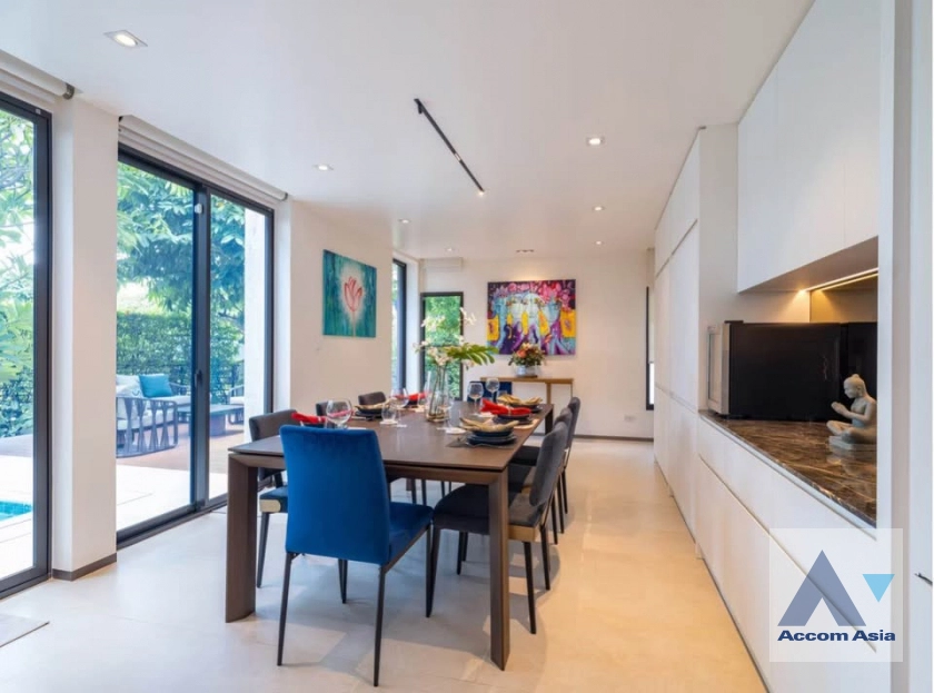 6  3 br House for rent and sale in Pattanakarn ,Bangkok  at Noble Thara Phatthanakan Village AA43496