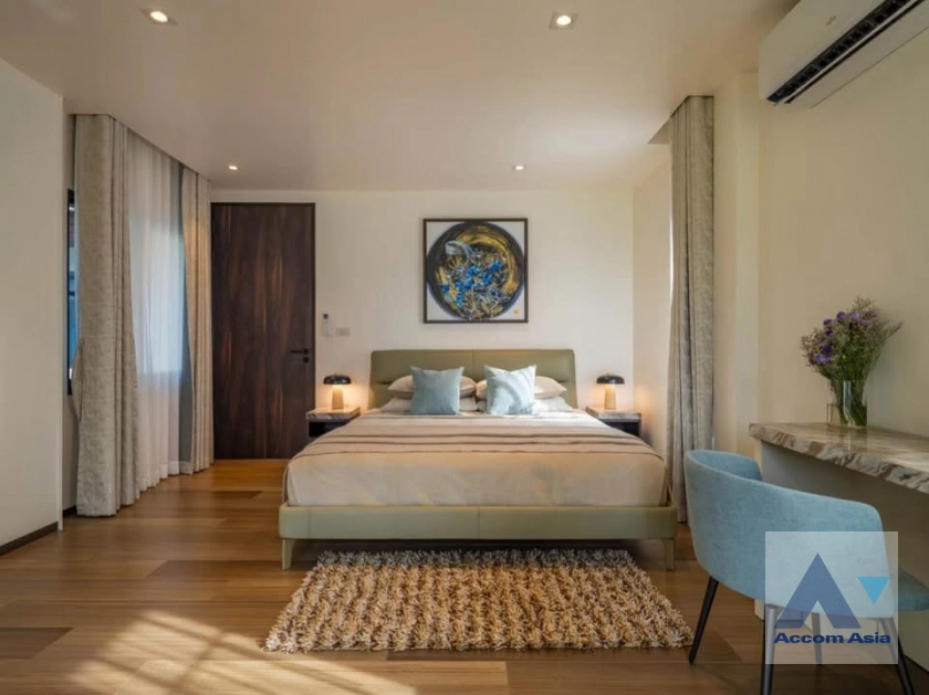 11  3 br House for rent and sale in Pattanakarn ,Bangkok  at Noble Thara Phatthanakan Village AA43496