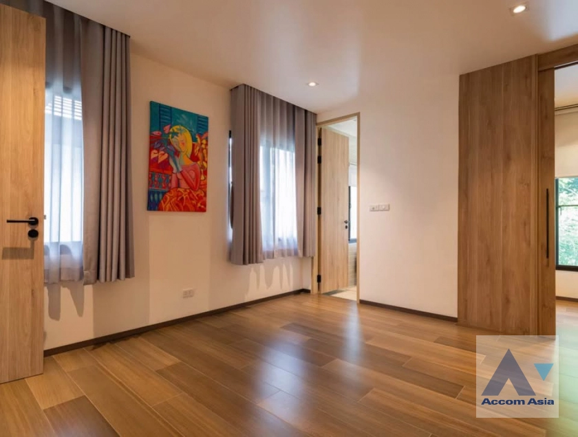 14  3 br House for rent and sale in Pattanakarn ,Bangkok  at Noble Thara Phatthanakan Village AA43496