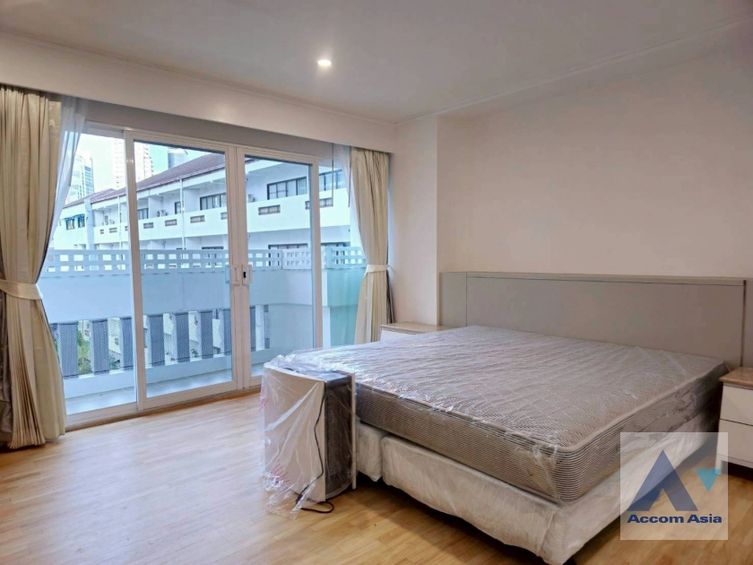 10  3 br Apartment for rent and sale in Sukhumvit ,Bangkok BTS Asok - MRT Sukhumvit at A Classic Style AA43498