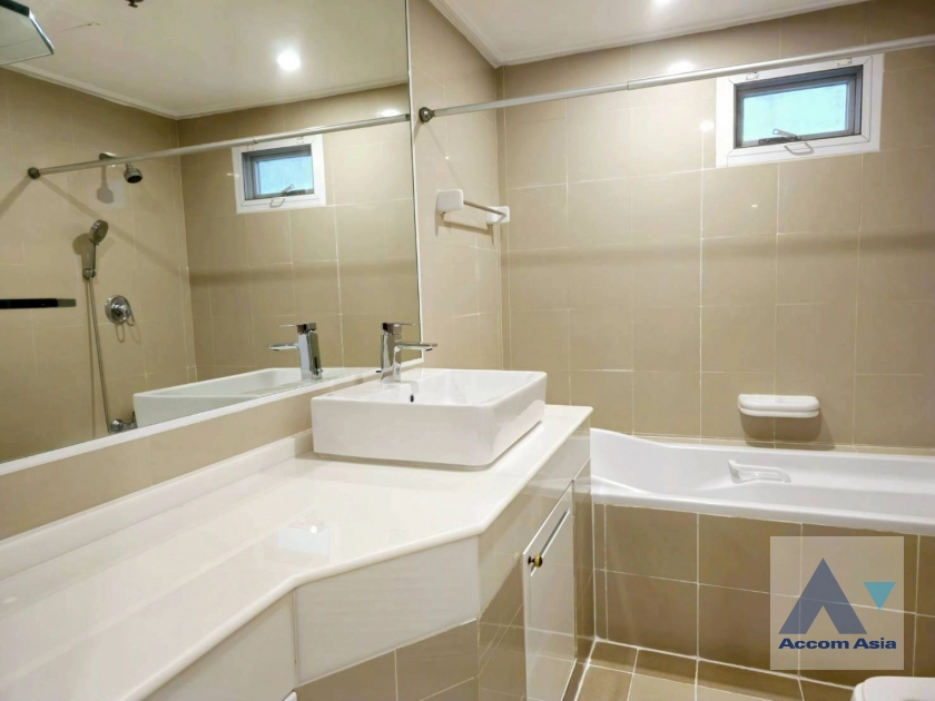 16  3 br Apartment for rent and sale in Sukhumvit ,Bangkok BTS Asok - MRT Sukhumvit at A Classic Style AA43498
