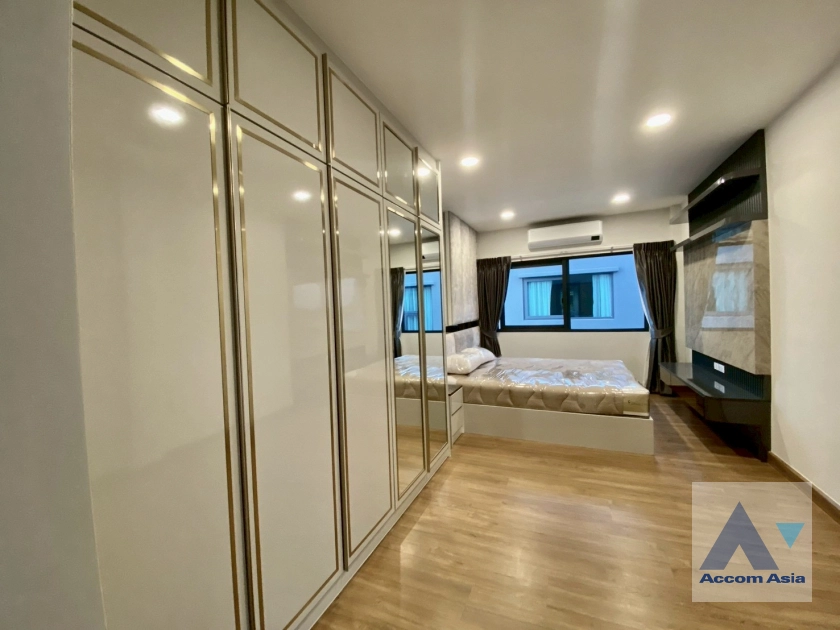 13  4 br House for rent and sale in Samutprakan ,Samutprakan  at The  Centro Bangna KM.7 AA43500