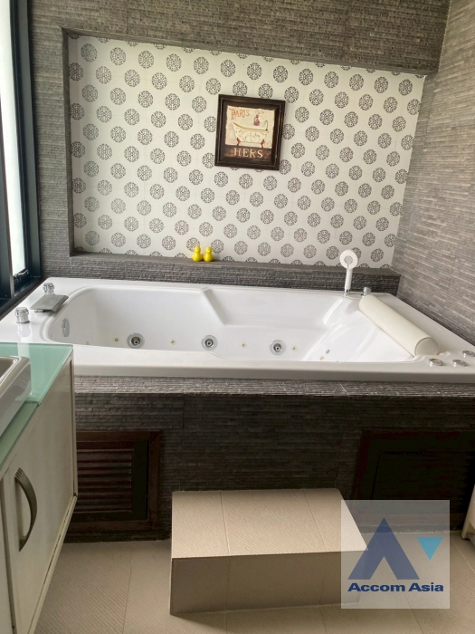10  3 br House for rent and sale in Phaholyothin ,Bangkok  AA43501