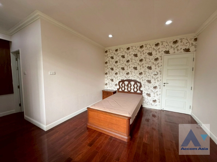 15  4 br House for rent and sale in Samutprakan ,Samutprakan BTS Bang Na at Lakeside Villa 1 AA43504