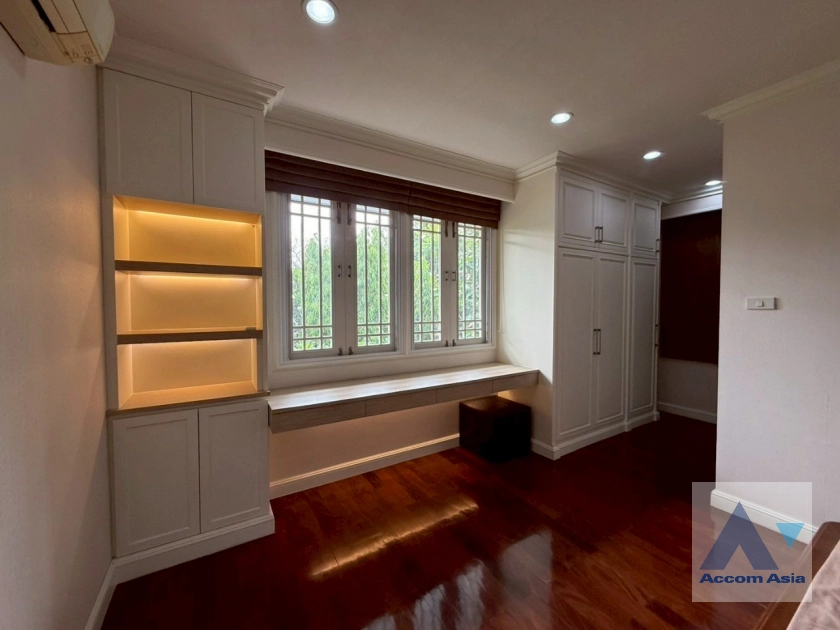 20  4 br House for rent and sale in Samutprakan ,Samutprakan BTS Bang Na at Lakeside Villa 1 AA43504