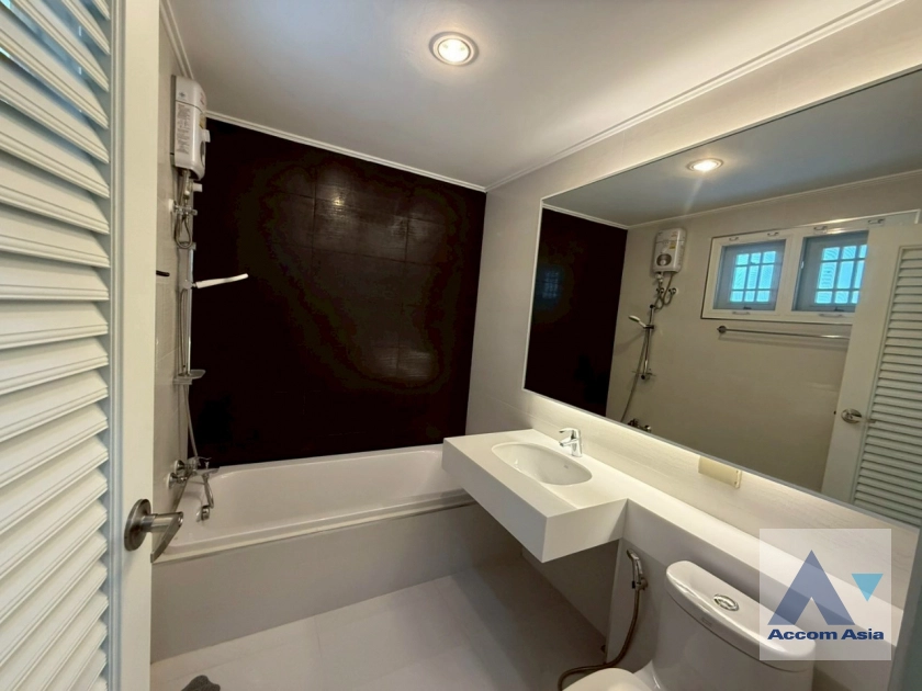 23  4 br House for rent and sale in Samutprakan ,Samutprakan BTS Bang Na at Lakeside Villa 1 AA43504