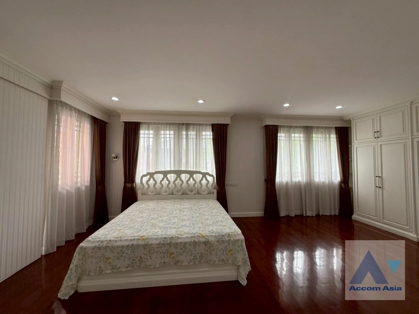 11  4 br House for rent and sale in Samutprakan ,Samutprakan BTS Bang Na at Lakeside Villa 1 AA43504