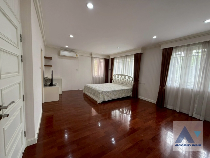 13  4 br House for rent and sale in Samutprakan ,Samutprakan BTS Bang Na at Lakeside Villa 1 AA43504