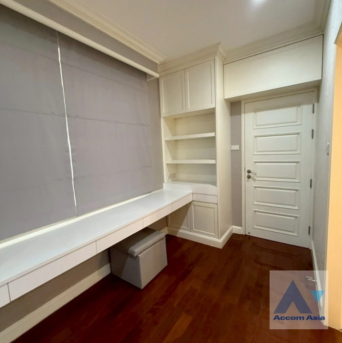 22  4 br House for rent and sale in Samutprakan ,Samutprakan BTS Bang Na at Lakeside Villa 1 AA43504