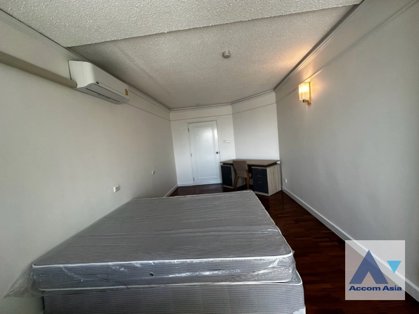 19  3 br Apartment for rent and sale in Ploenchit ,Bangkok BTS Ratchadamri at High rise and Peaceful AA43509